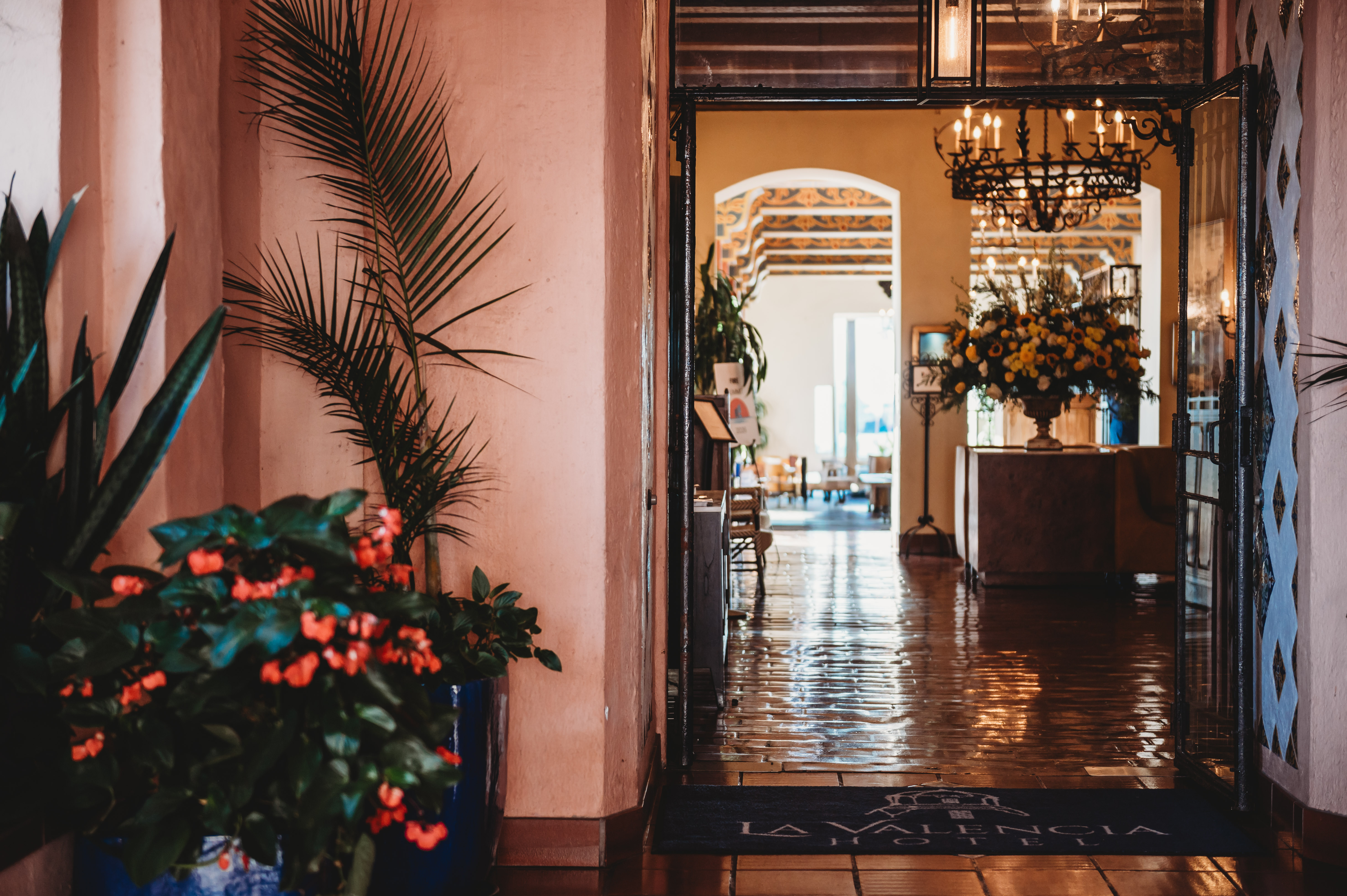 The flower-filled entrance hall at La Valencia during FIRE Summit 2026
